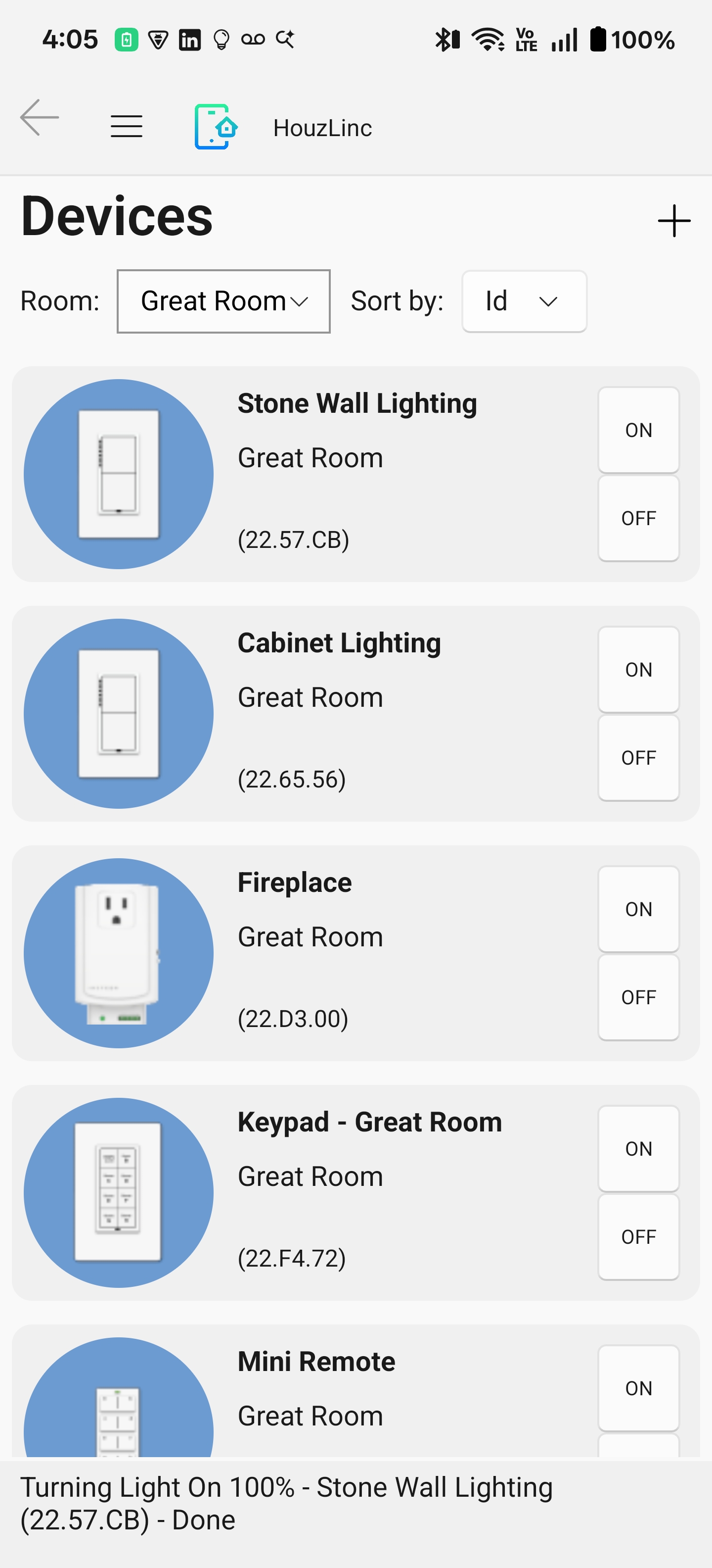 HouzLinc mobile interface on Android showing device control